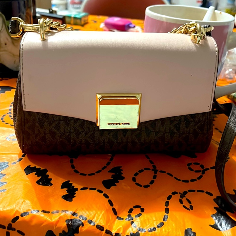 Michael kors hand tote bag
